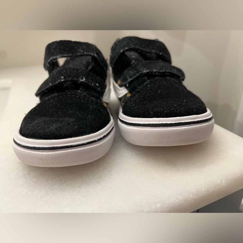Leopard vans - Picture 4 of 5